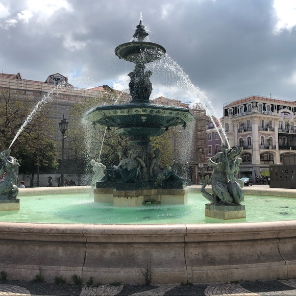 Meet your Posher, Danielle - Picture 3 of 10